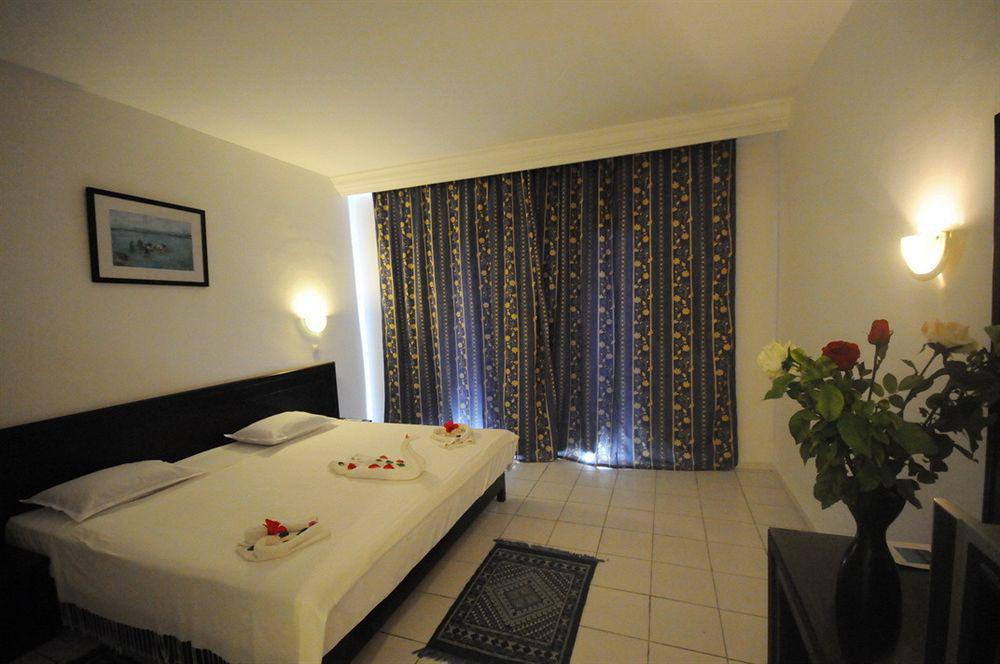 Cyclamens Mechmoum And 3* Hammamet